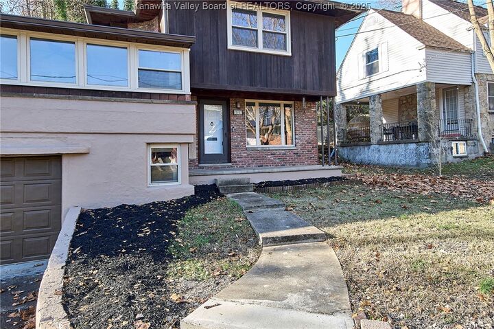 Property Photo:  907 Valley Road  WV 25302 