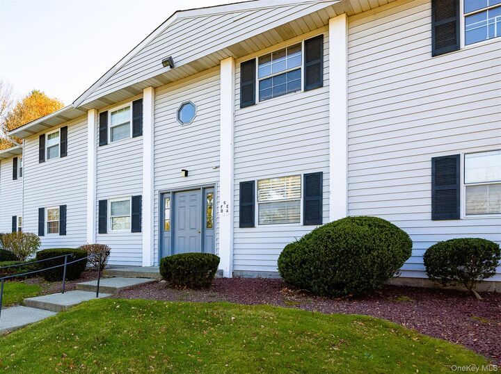 Property Photo:  6 Yew Court A  NY 12524 