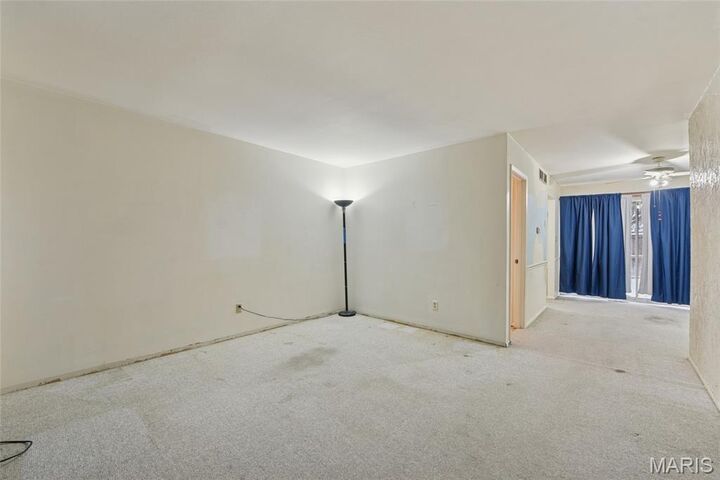 Property Photo: 140 Burtonwood Drive MO 63011