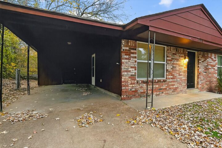 Property Photo:  3386 Spring Water Cv  TN 38128 