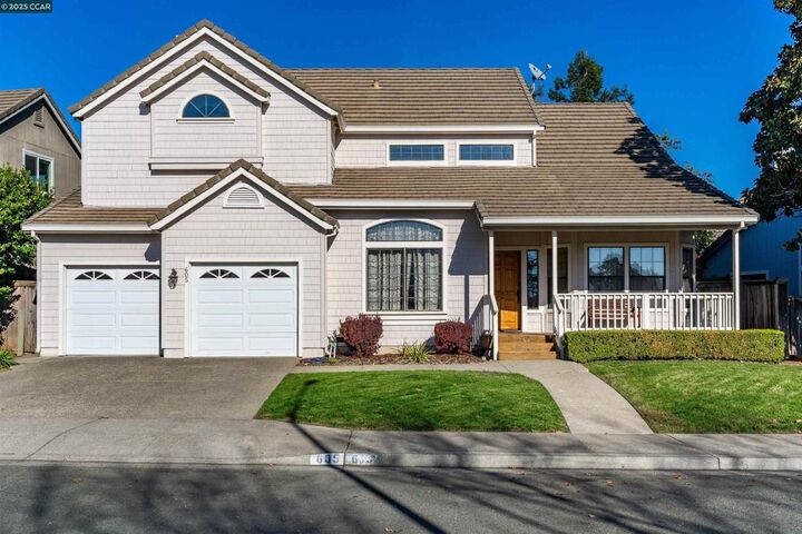 Property Photo:  605 Barcelona Dr  CA 95476-4434 