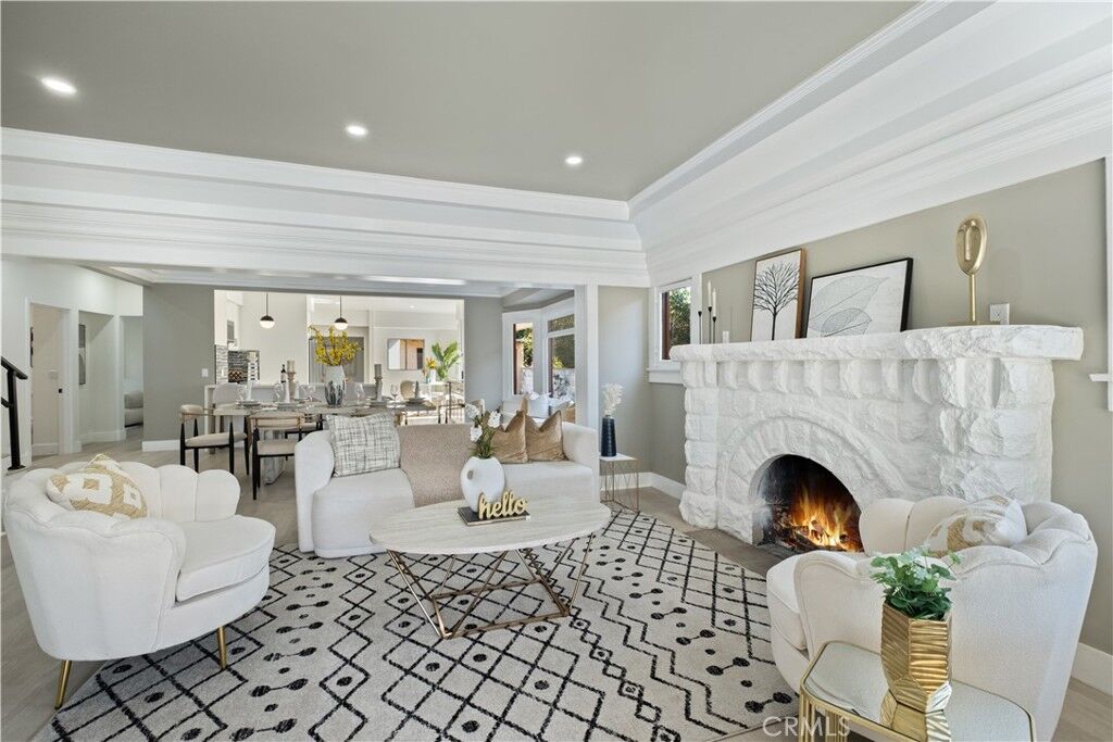 Property Photo:  2410 8th Avenue  CA 90018 