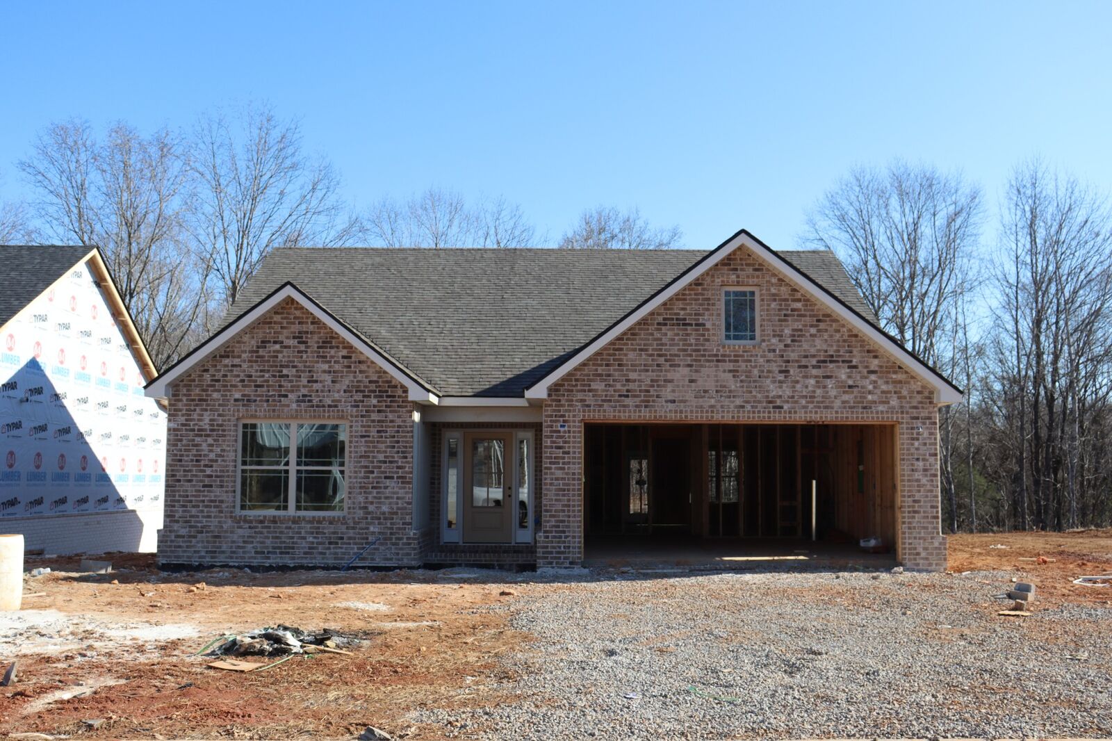 Property Photo: 615 Willow Park Dr TN 37043