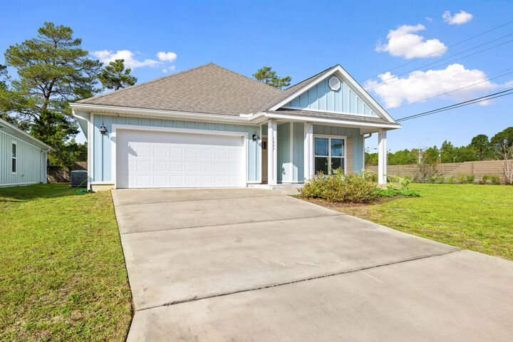 Property Photo: 1997 Noleka Court FL 32566
