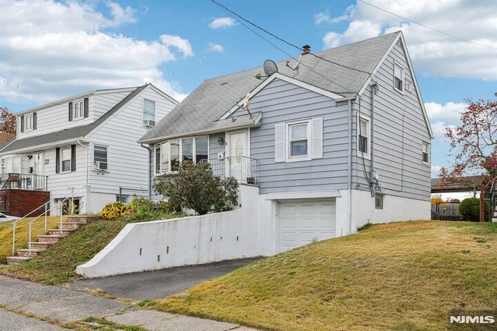 Property Photo:  18 Scher Place  NJ 07055 