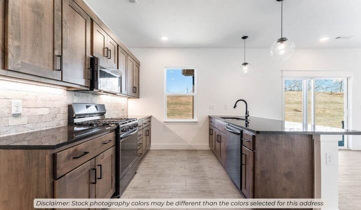 Property Photo: 2800 Hay Meadow Street AR 72762