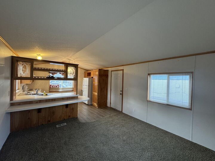 Property Photo: 205 SE Lynn Boulevard 40 OR 97754