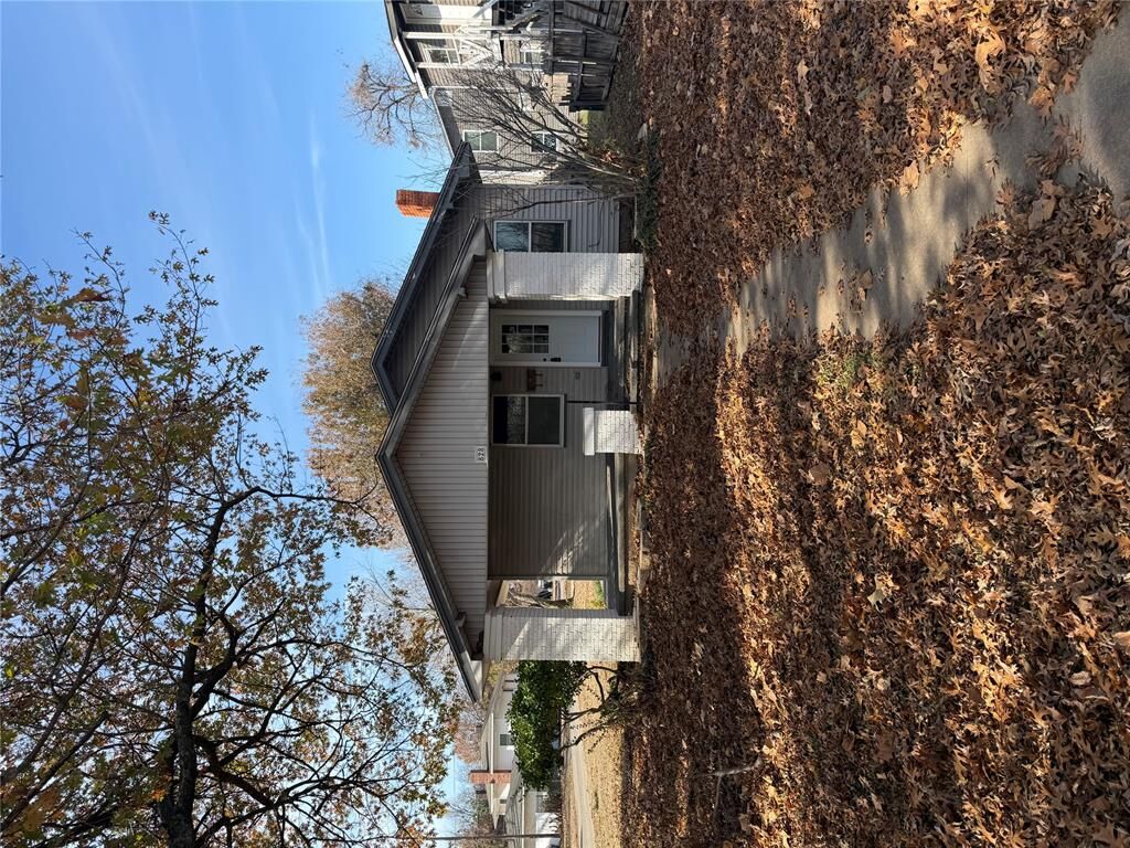 Property Photo: 828 S 16th Street OK 73018