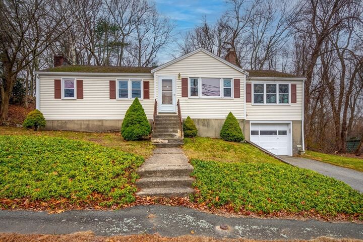 Property Photo:  7 Grace Rd  MA 01801 