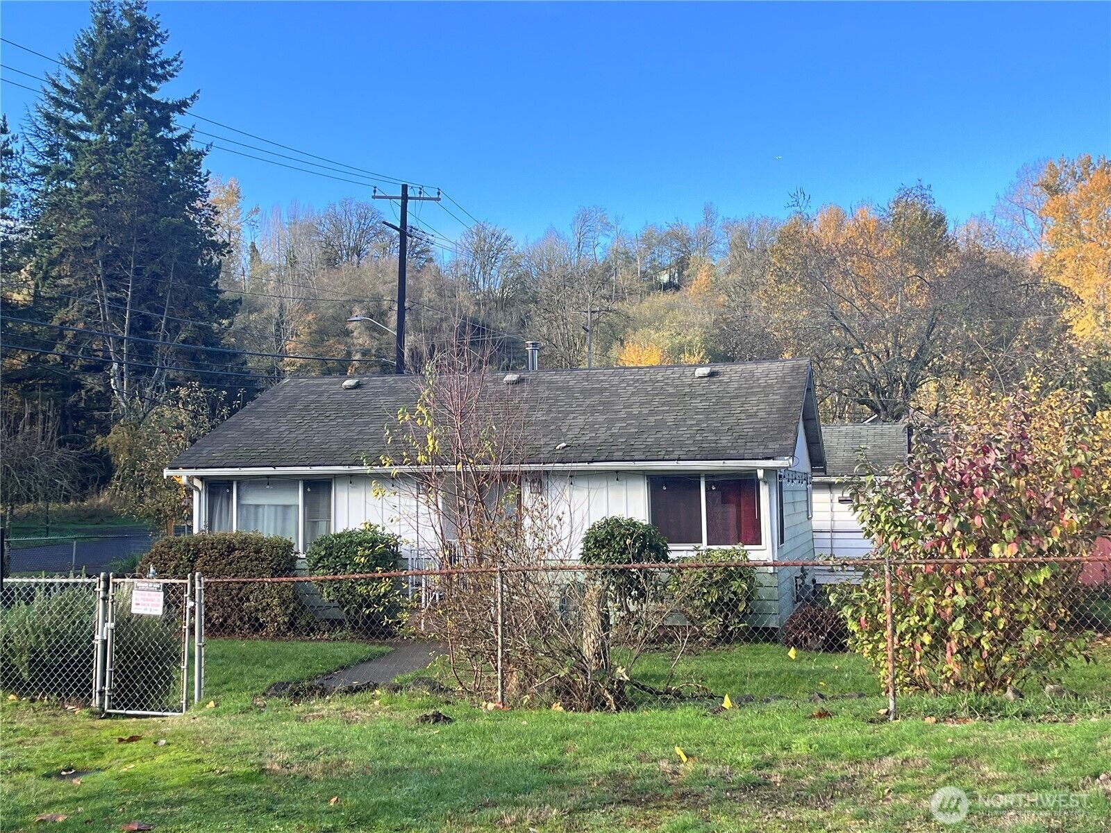 Property Photo: 5655 25th Avenue SW WA 98106