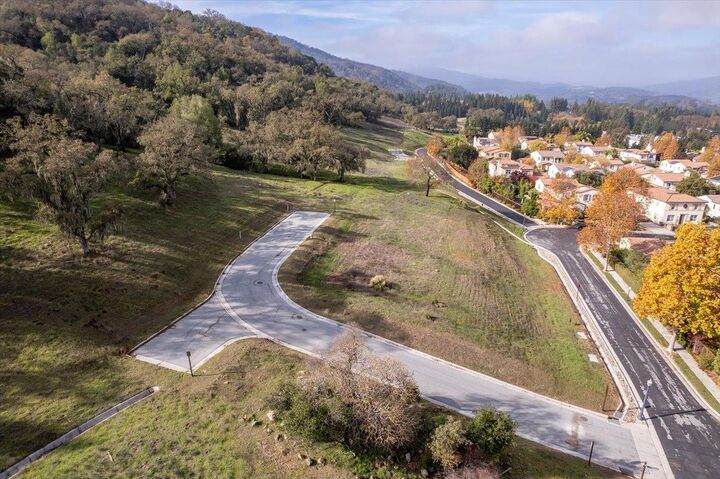 Property Photo:  2860 Berwick Avenue  CA 95020 