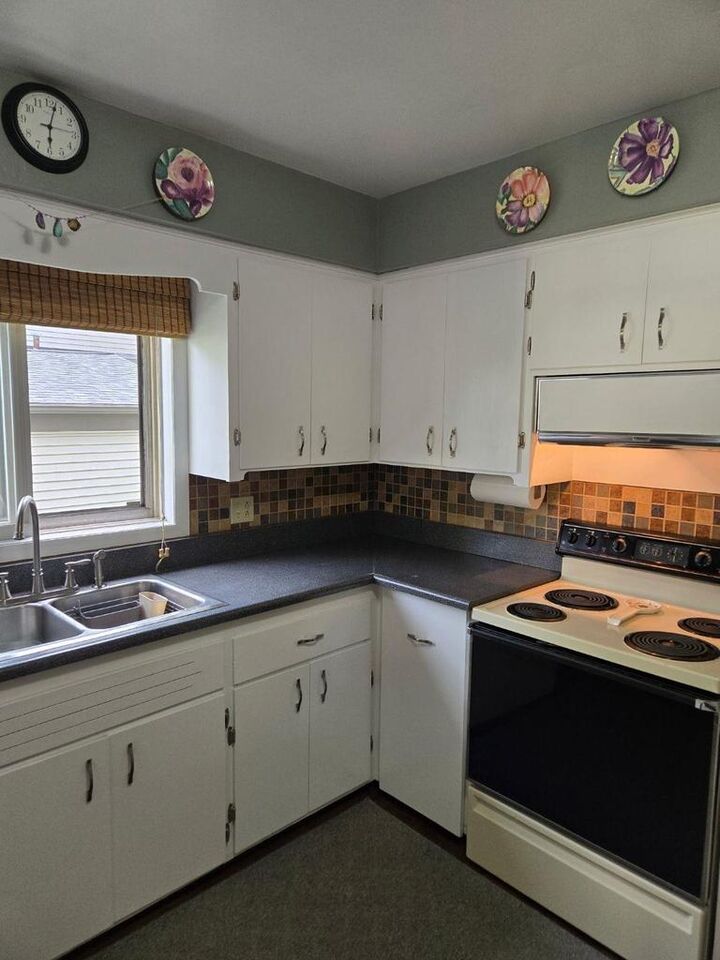 Property Photo:  327 Carrington Street  WI 53963 