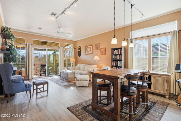 Property Photo:  567 W Parkwood Court  AZ 85614 