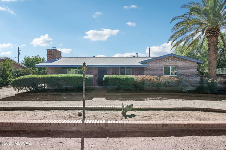 4234 E Waverly Street  Tucson AZ 85712 photo
