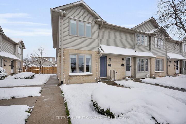 Photo de la propriété:  1138 Kipps Lane E 18  ON N5Y 5K6 