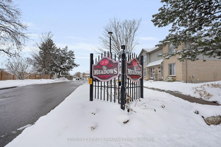 Photo de la propriété:  1138 Kipps Lane E 18  ON N5Y 5K6 