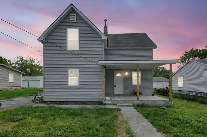 Property Photo:  15 E Stewart Avenue  OH 43140 