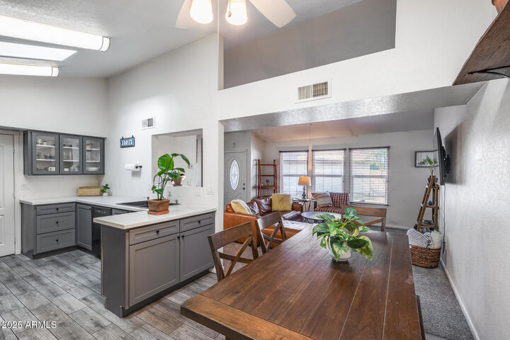 Property Photo:  1726 E Juanita Avenue  AZ 85204 