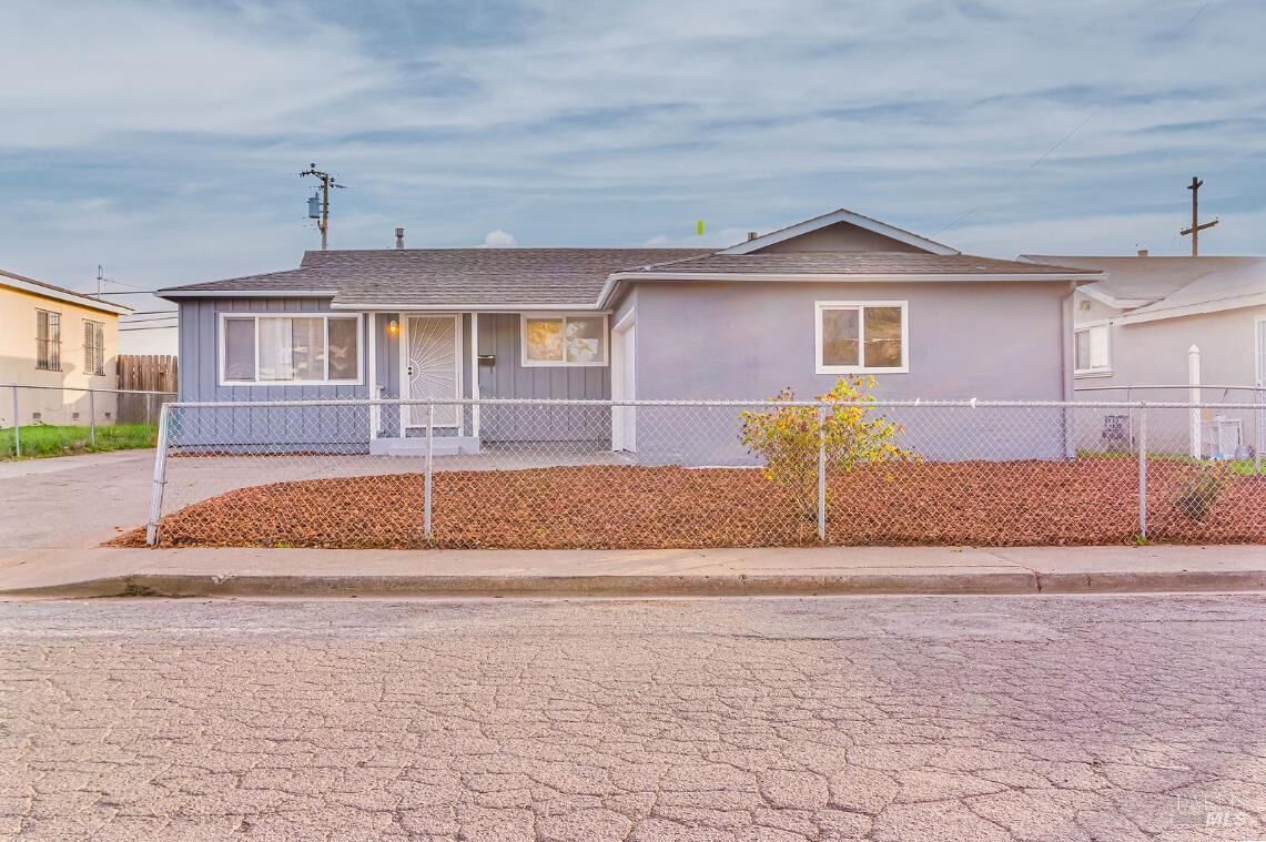 Property Photo: 501 Mark Avenue CA 94589