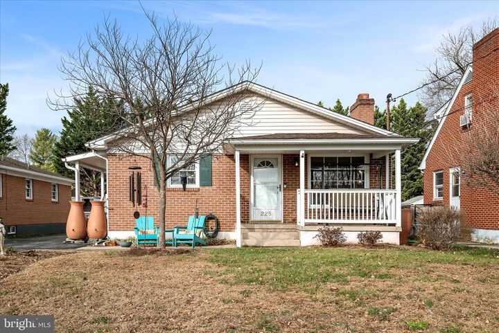 Property Photo: 225 Fox Drive VA 22601