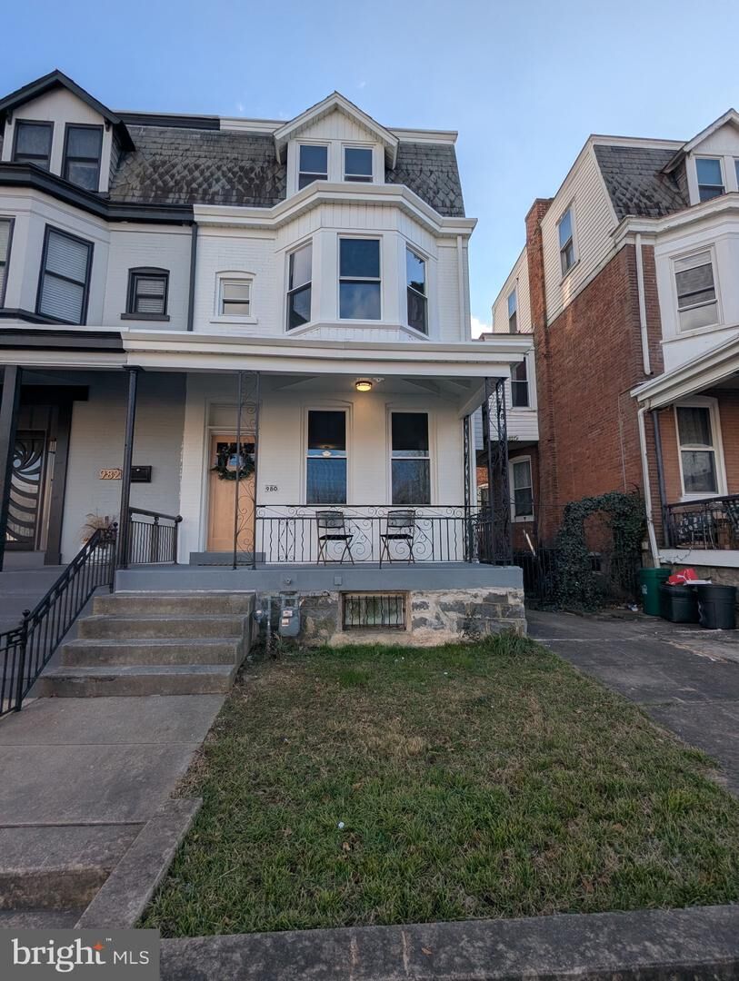 Property Photo: 980 E Orange Street PA 17602