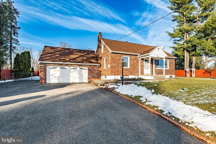 727 Brownsville Road  Reading PA 19608 photo