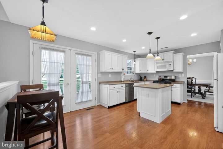 Property Photo:  25 Country Lane  NJ 08043 