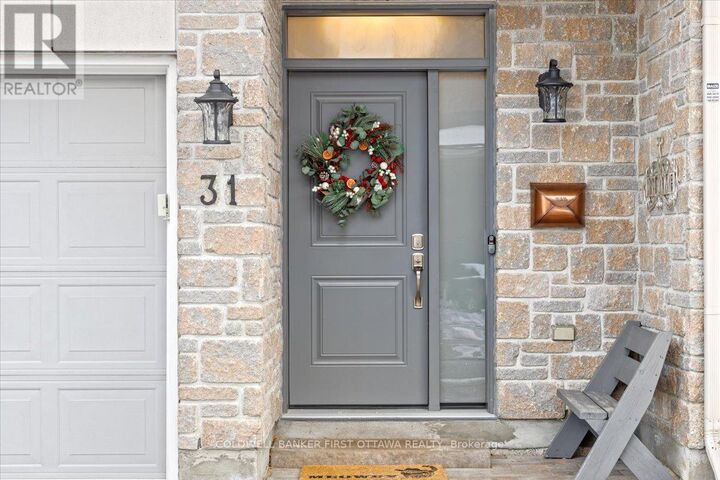 Property Photo:  31 Glenhaven Pvt  ON K1V 2B2 