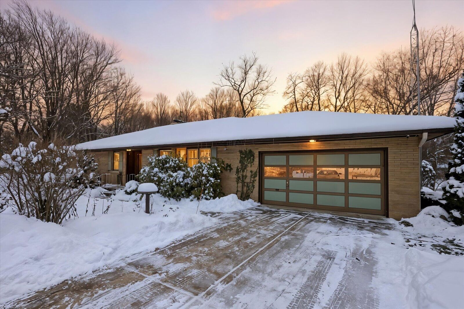 Property Photo:  126 Country Club Drive  IN 46350 