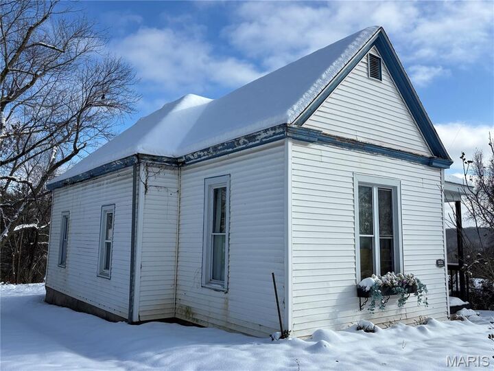 Property Photo:  212 Division Street  MO 63401 