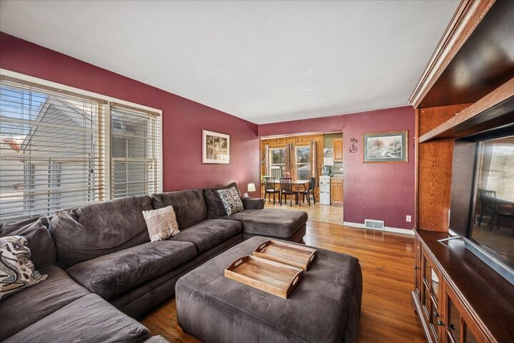 Property Photo: 6723 Tinley Park Drive IL 60477