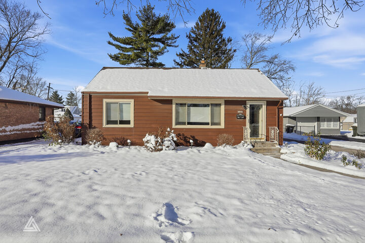 Property Photo: 10816 Princess Avenue IL 60415