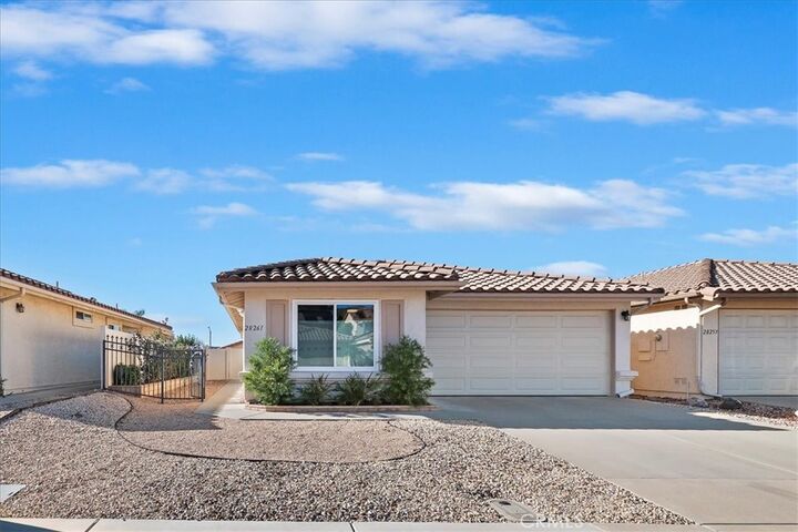 Property Photo: 28261 Via Bandita CA 92585