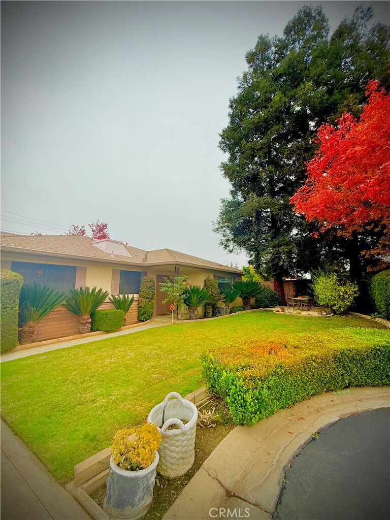 Property Photo:  6380 N 5th  CA 93710 