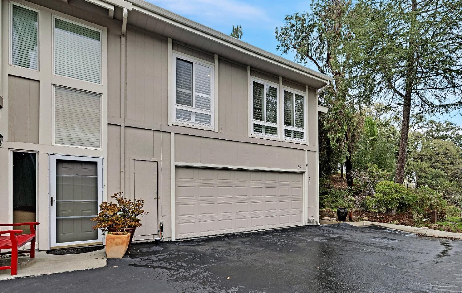 Property Photo: 391 Ridgeview Drive CA 94523