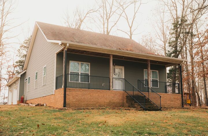 Property Photo:  2590 Floyd Rd  TN 37042 