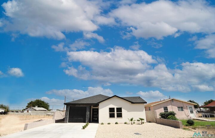 Property Photo: 2308 Sage Street NM 88220