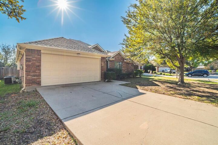 Property Photo: 513 Greenvale Court TX 76179