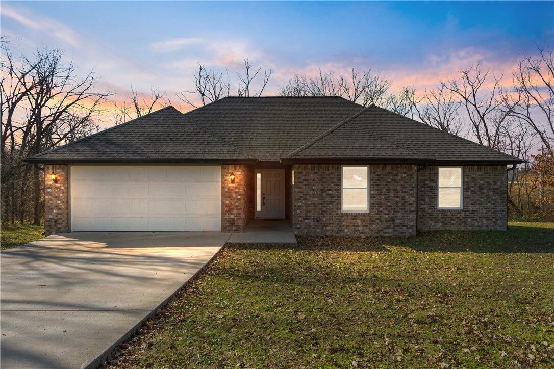Property Photo:  16 Dugan Circle  AR 72715 