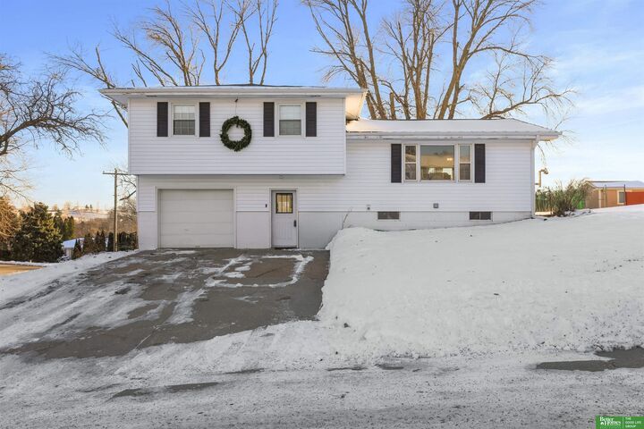 2001 Hampton Drive  Tekamah NE 68061 photo