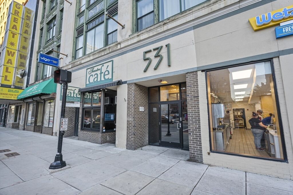 Property Photo:  531 Main St 403M  MA 01608 