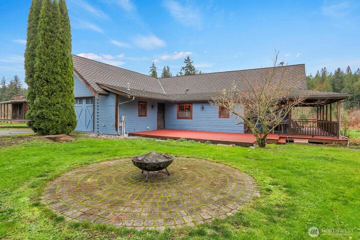 Property Photo: 521 Redmond Fall City Road SE WA 98053