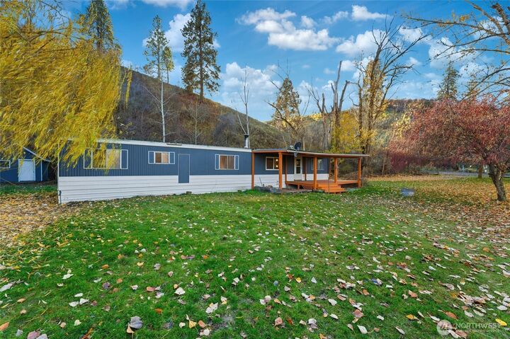 Property Photo:  269  Seven Mile Rd  WA 99362 