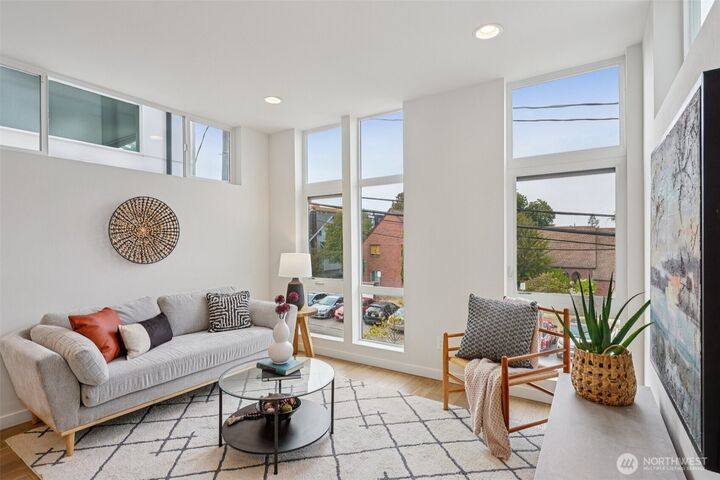 Property Photo:  1723 S Forest Street  WA 98144 