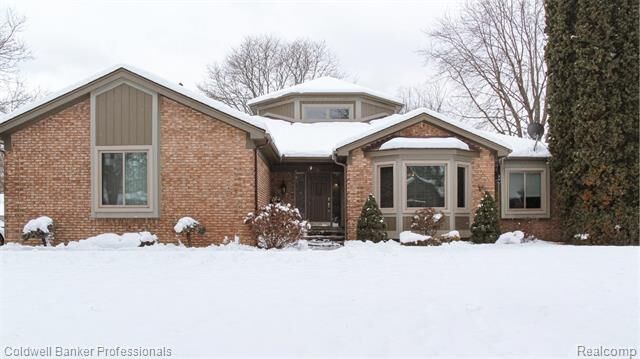 Property Photo:  1671 Apple Drive  MI 48098 