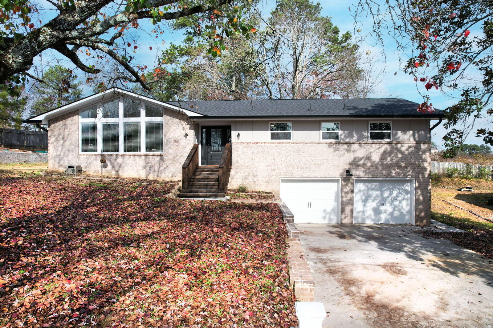 Property Photo:  1204 Tomahawk Circle NW  TN 37312 