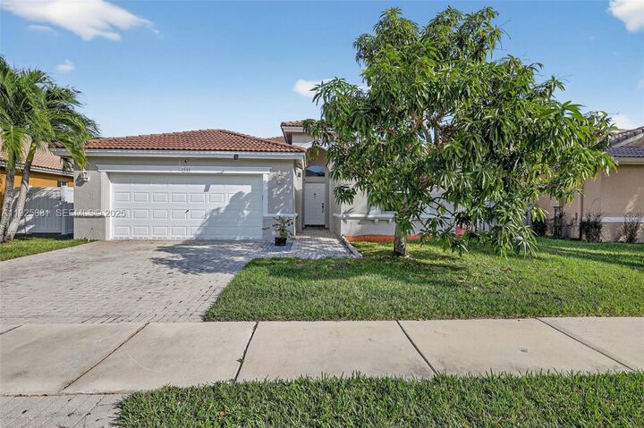 1535 SW 187th Ave  Pembroke Pines FL 33029 photo