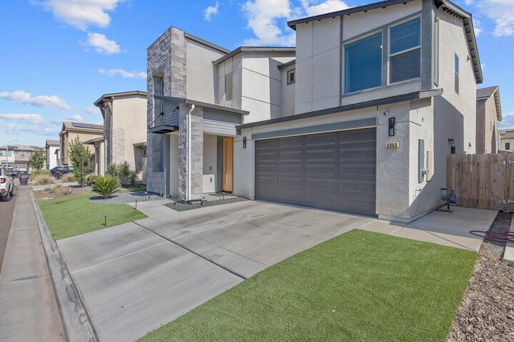 Property Photo: 3346 W Good Avenue CA 93277