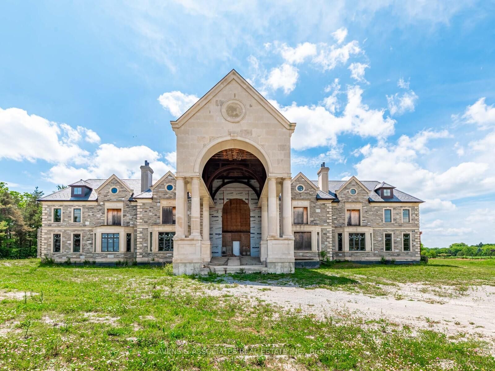 Property Photo: 12068 McCowan Road ON L4A 4C4