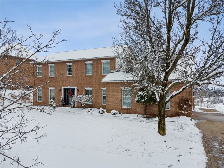 Property Photo:  15 Penntowne Drive  PA 15642 